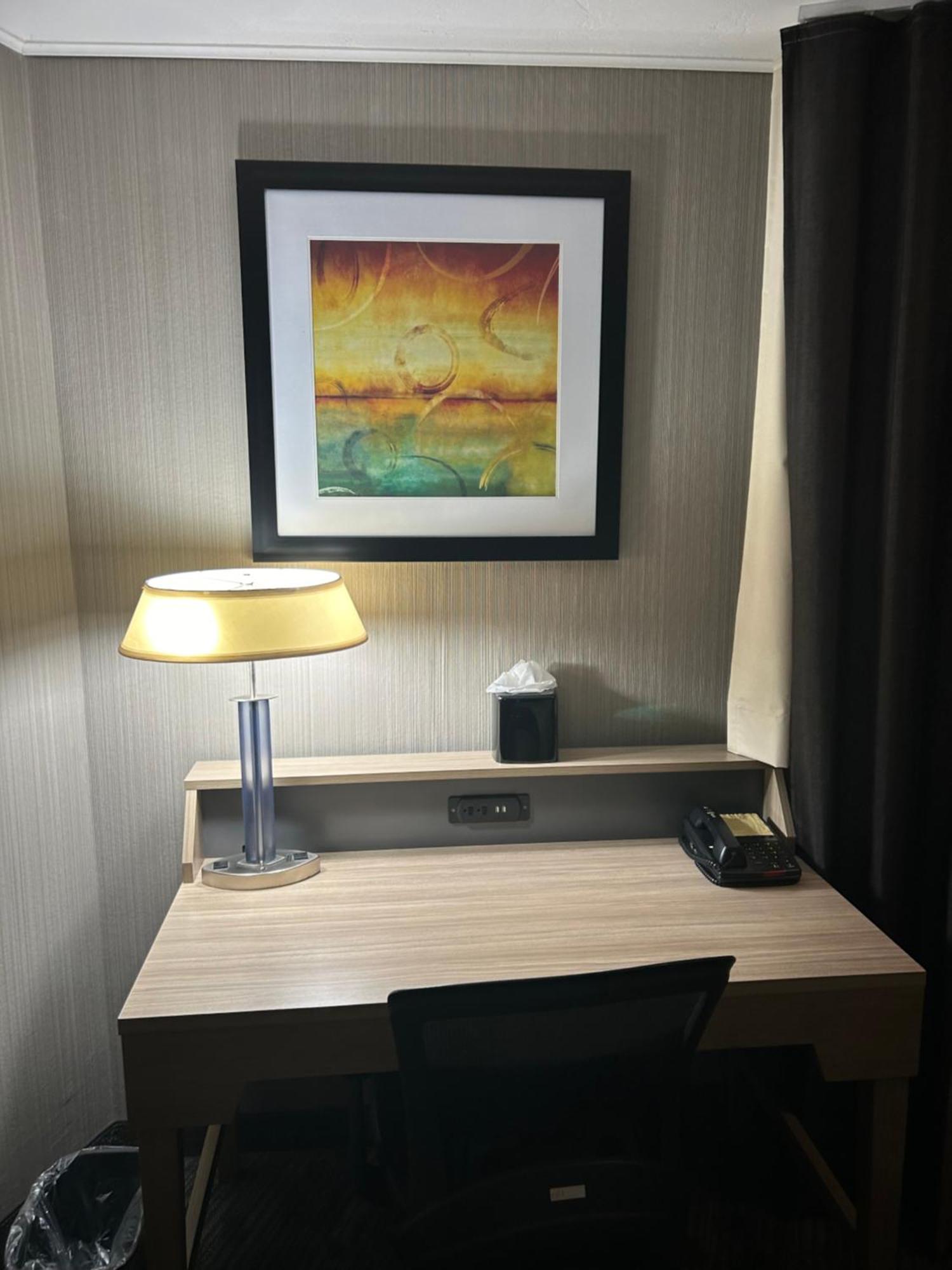 Country & By Radisson, Delta Park North Portland