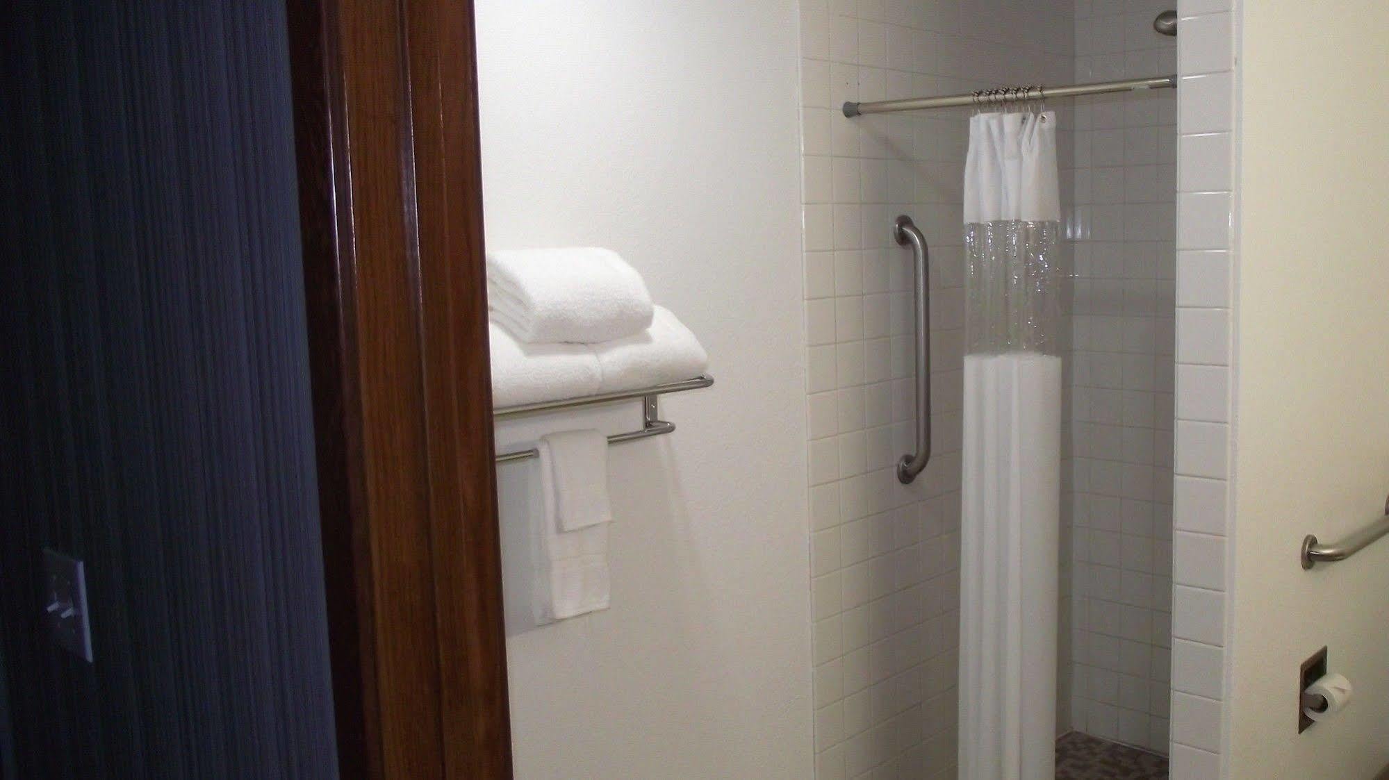 Hotel Country & By Radisson, Delta Park North Portland