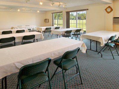 Country & By Radisson, Delta Park North Hotel 3*